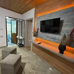 Rian Apartment